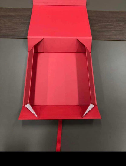 Red magnetic box with Ribbon